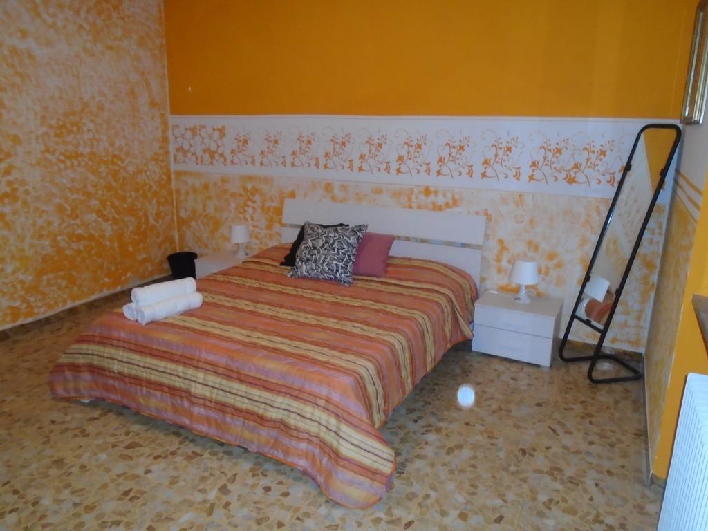 Tropical Bed&Breakfast Lucca Værelse billede
