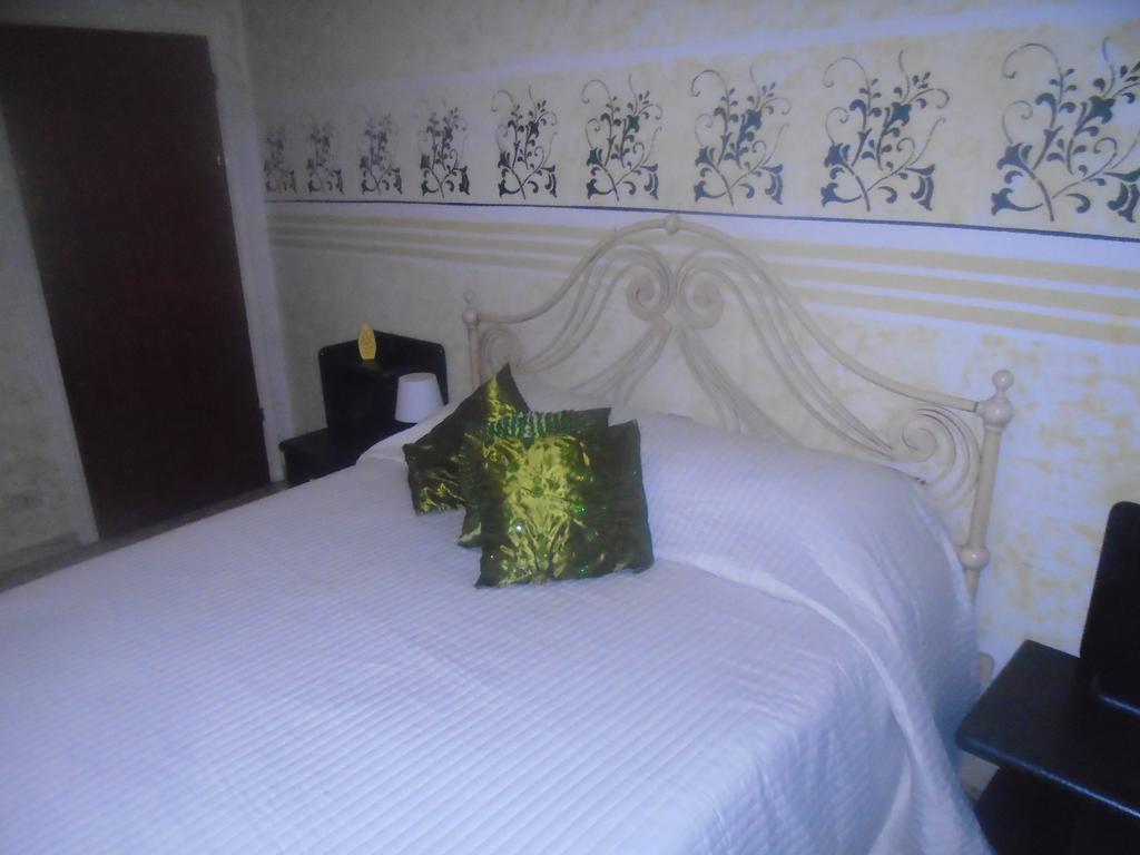 Tropical Bed&Breakfast Lucca Eksteriør billede